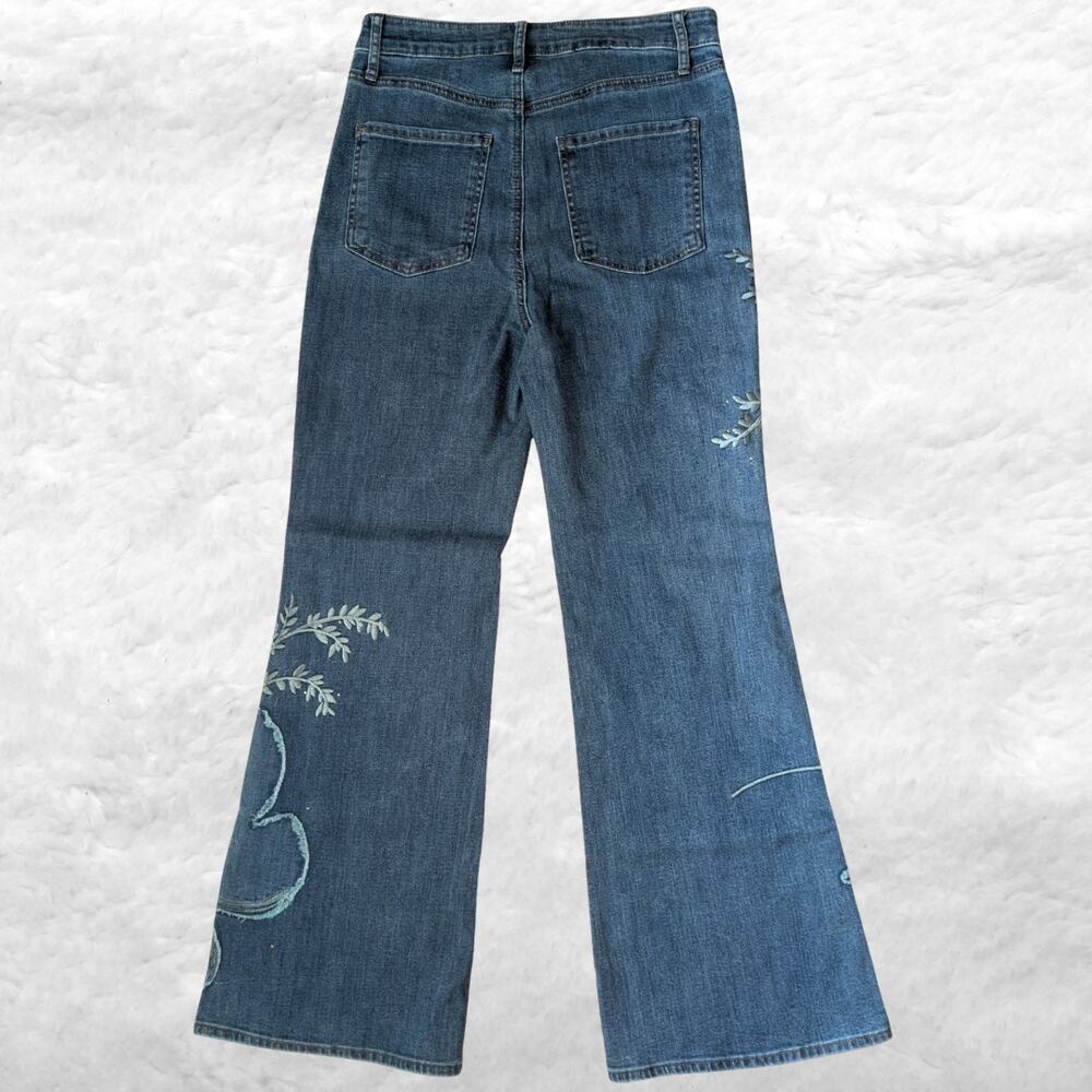 chico's floral appliqué flare jeans embroidered high rise denim - Picture 4 of 4